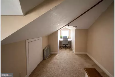 84 E Essex Avenue, Lansdowne, PA 19050 - Photo 15