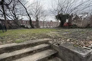 229 W 22nd St, Chester, PA 19013 - Photo 17