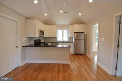 400 W Wayne Avenue #3, Wayne, PA 19087 - Photo 7