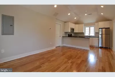 400 W Wayne Avenue #3, Wayne, PA 19087 - Photo 5