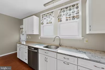 1712 Orchard Avenue, Folsom, PA 19033 - Photo 11