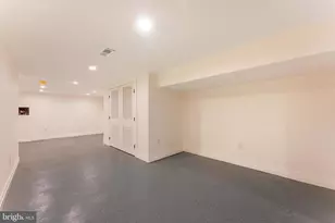 1090 Eddystone Ave, Eddystone, PA 19022 - Photo 33