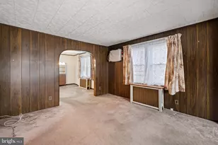 129 W Laughead Ave, Marcus Hook, PA 19061 - Photo 19