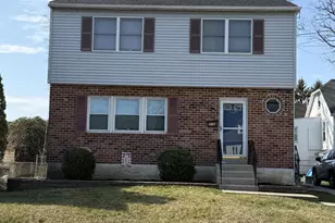 715 Swarthmore Ave, Folsom, PA 19033 - Photo 1