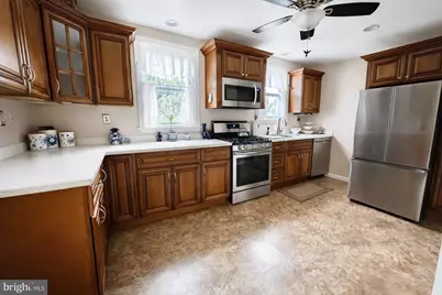 407 Alexander Avenue, Drexel Hill, PA 19026 - Photo 5