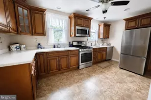 407 Alexander Ave, Drexel Hill, PA 19026 - Photo 5