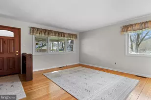 830 Lewis Ln, Bryn Mawr, PA 19010 - Photo 7