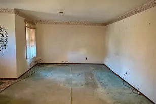 401 Marsden Ave, Essington, PA 19029 - Photo 5