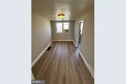 330 W 21st Street, Chester, PA 19013 - Photo 5