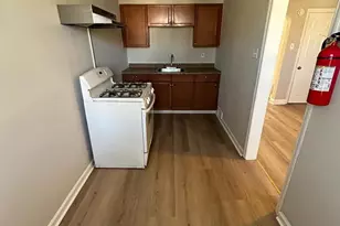 330 W 21st St, Chester, PA 19013 - Photo 7