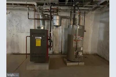 7203 Wayne Avenue, Upper Darby, PA 19082 - Photo 37