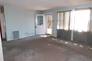 1205 Bartram Ave, Darby, PA 19023 - Photo 9