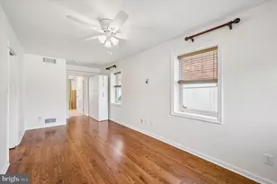 206 Oxford Hill Ln, Havertown, PA 19083 - Photo 15