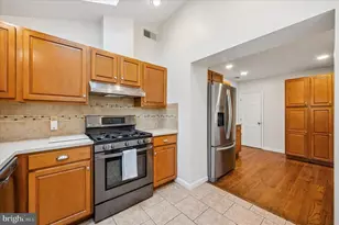 206 Oxford Hill Ln, Havertown, PA 19083 - Photo 13