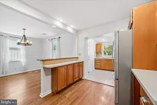 206 Oxford Hill Ln, Havertown, PA 19083 - Photo 11