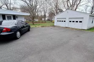 5926 Chichester, Aston, PA 19014 - Photo 25