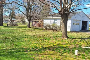 5926 Chichester, Aston, PA 19014 - Photo 13