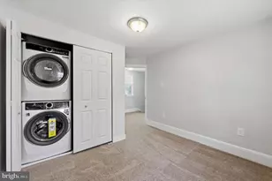 1042 Randall Ave, Upper Chichester, PA 19061 - Photo 15