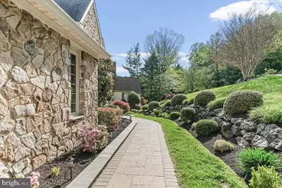3507 Runnymeade Drive, Newtown Square, PA 19073 - Photo 3