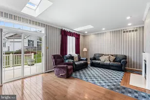 203 N Silver Fox Dr, Glen Mills, PA 19342 - Photo 5