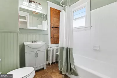 30 W Avon Road, Brookhaven, PA 19015 - Photo 17