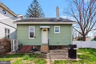 30 W Avon Rd, Brookhaven, PA 19015 - Photo 27