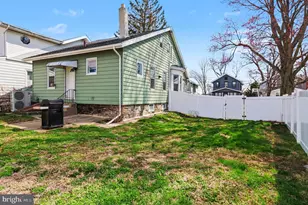 30 W Avon Rd, Brookhaven, PA 19015 - Photo 25