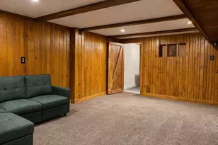 227 N Linden Ave, Upper Darby, PA 19082 - Photo 13