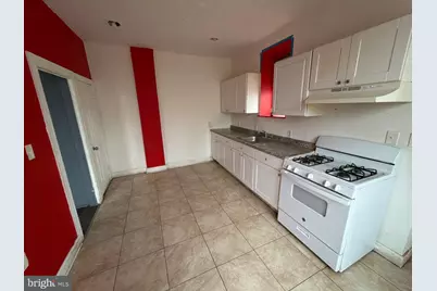 800 W 11th Street, Chester, PA 19013 - Photo 5