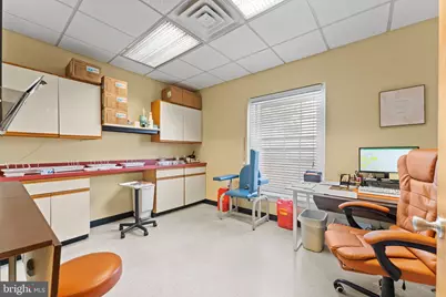 301 W Chester Pike #101, Havertown, PA 19083 - Photo 25