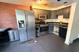 327 W 21st St, Chester, PA 19013 - Photo 5