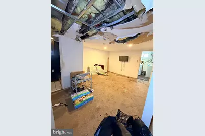 327 W 21st Street, Chester, PA 19013 - Photo 25