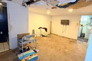 327 W 21st St, Chester, PA 19013 - Photo 25