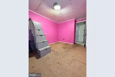 327 W 21st Street, Chester, PA 19013 - Photo 15