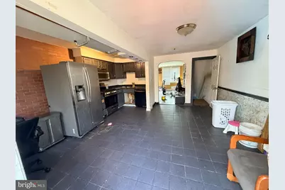 327 W 21st Street, Chester, PA 19013 - Photo 9