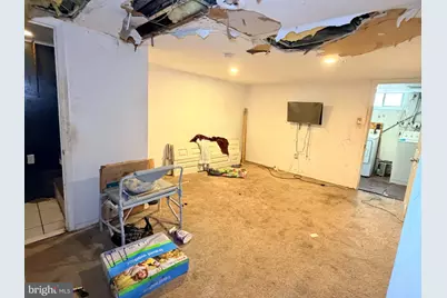 327 W 21st Street, Chester, PA 19013 - Photo 31