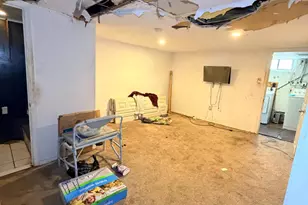 327 W 21st St, Chester, PA 19013 - Photo 31