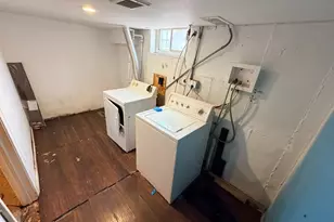 327 W 21st St, Chester, PA 19013 - Photo 23