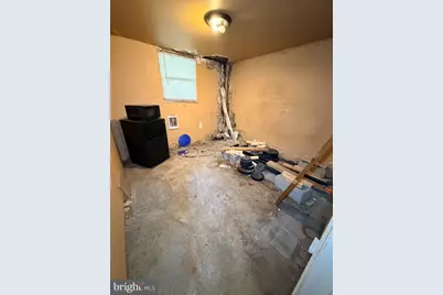 327 W 21st Street, Chester, PA 19013 - Photo 27