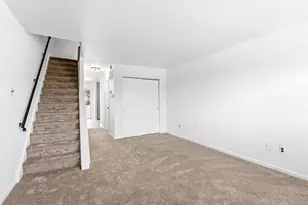 1334 Rolling Glen Dr, Upper Chichester, PA 19061 - Photo 3