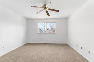 1334 Rolling Glen Dr, Upper Chichester, PA 19061 - Photo 11