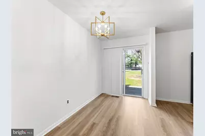 1334 Rolling Glen Drive #22, Upper Chichester, PA 19061 - Photo 5