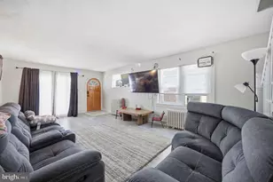 2622 W 7th St, Chester, PA 19013 - Photo 7