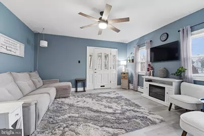 825-827 Broad Street, Darby, PA 19023 - Photo 3