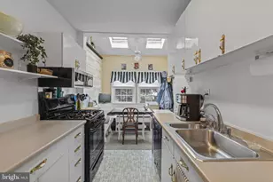 330 Burmont Rd, Drexel Hill, PA 19026 - Photo 13