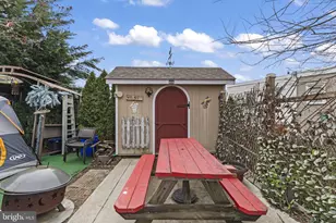 330 Burmont Rd, Drexel Hill, PA 19026 - Photo 29