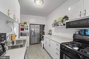 330 Burmont Rd, Drexel Hill, PA 19026 - Photo 15