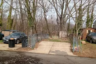 123 Spring Valley Rd, Darby, PA 19023 - Photo 35