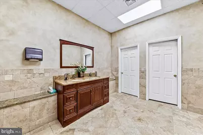 101 E Darby Road, Havertown, PA 19083 - Photo 11