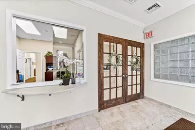 101 E Darby Road, Havertown, PA 19083 - Photo 3